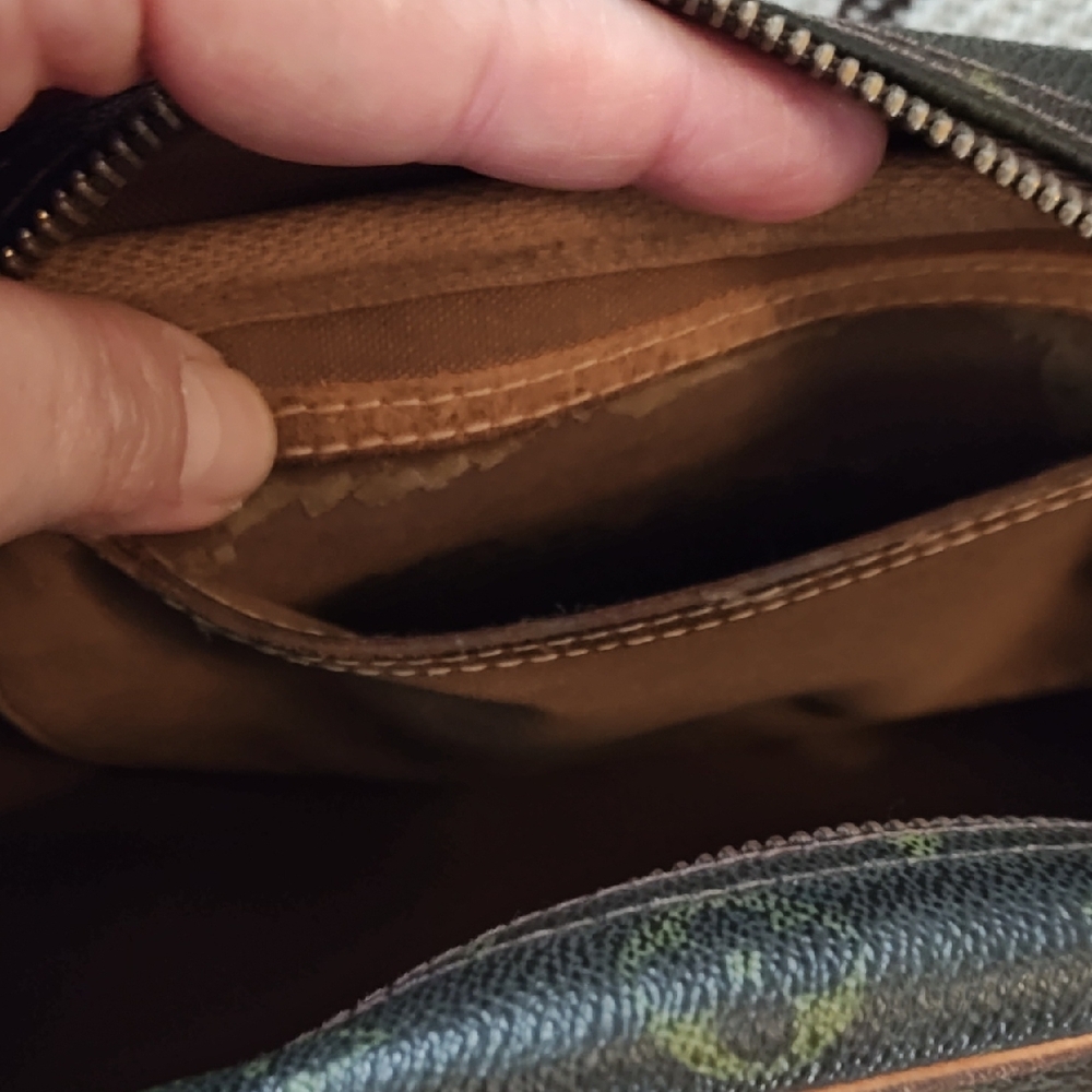 Louis Vuitton  Montorgueil PM Shoulder Bag - Picture 8 of 16